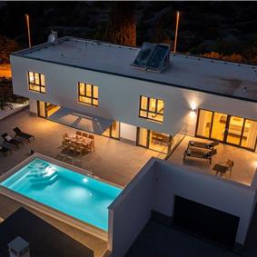 4 Bedroom Villa with Pool near Milna, Brac Island Sleeps 8 